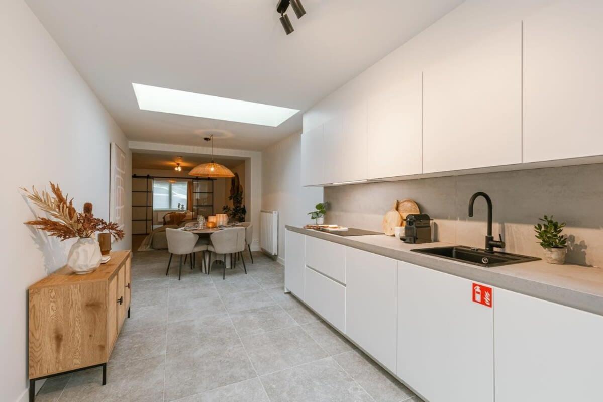 Huswell - Cosy Bohemian Decorated With Terrace *